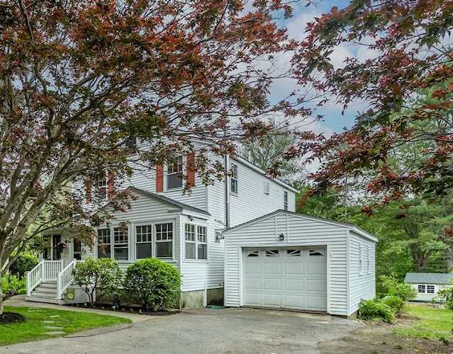 207 Salem St Andover, MA 01810 | MLS 73122901 Photo 1