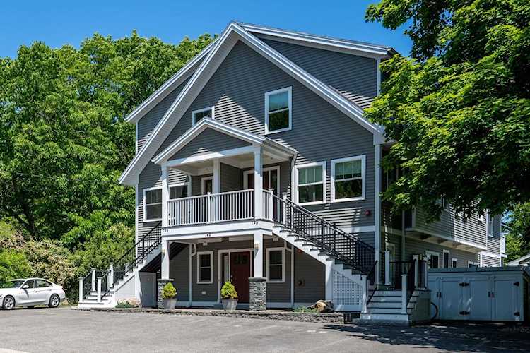 792 Sagamore Ave Portsmouth, NH 03801 | MLS 4955347 Photo 1