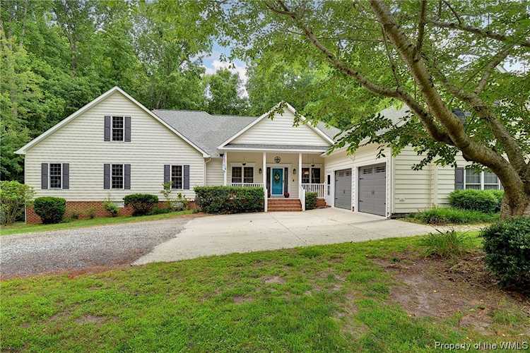 6554 Honeycutt Ln Gloucester, VA 23061
