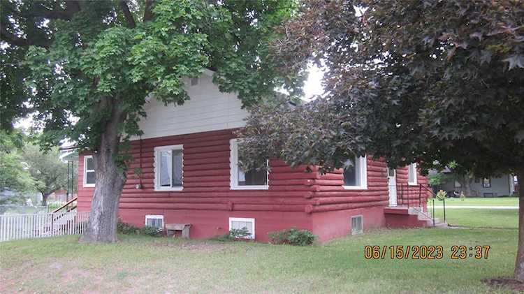 502 Pierce St Plains, MT 59859