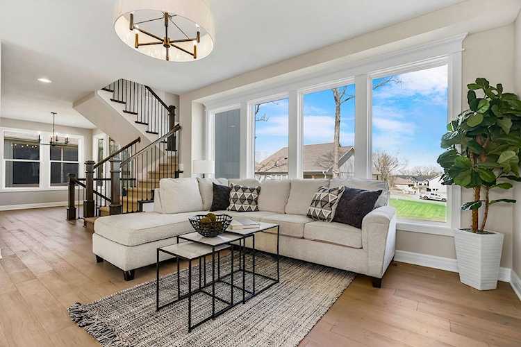 12565 S Meadow View St Olathe, KS 66061