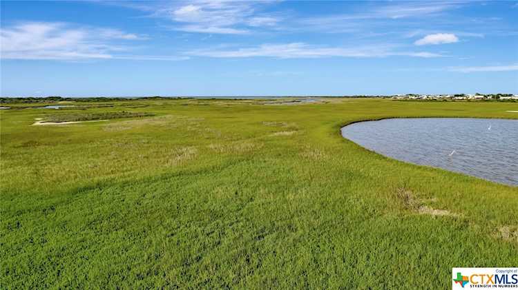 000 16th St Port O'connor, TX 77982