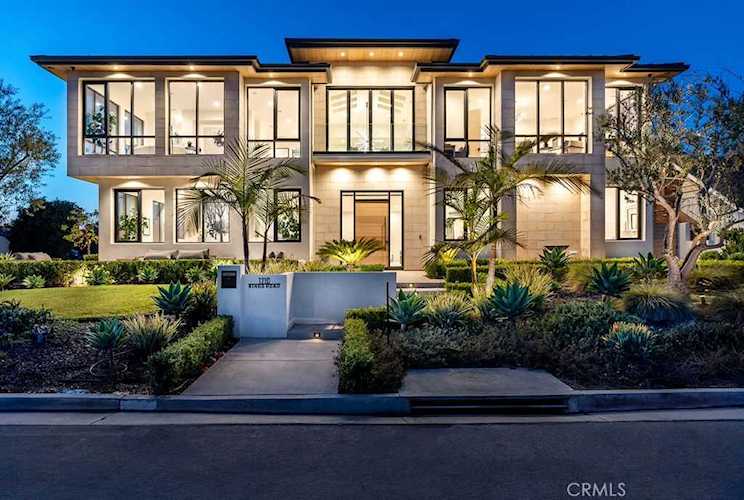 1210 Kings Newport Beach, CA 92663