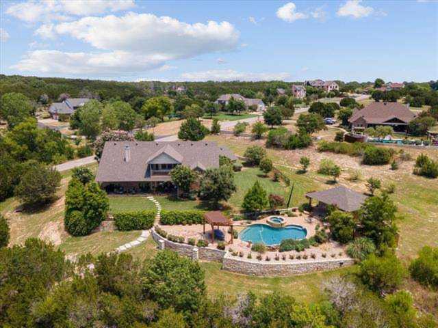 3405 Sundance Court Granbury, TX 76049