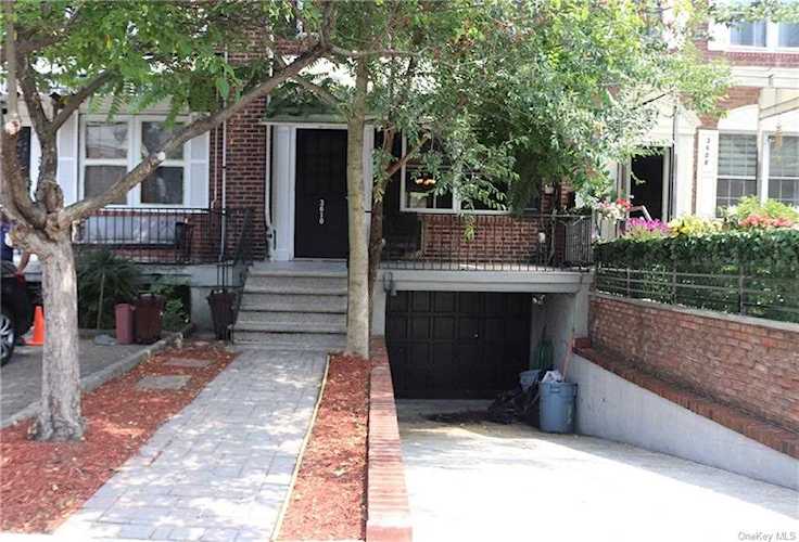 3610 Corlear Ave Bronx, NY 10463