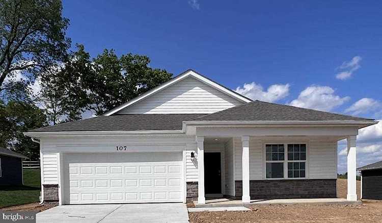 295 Forest Edge Ave La Plata, MD 20646 | MLS MDCH2024072 Photo 1