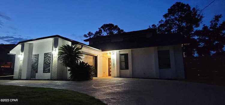 2187 Briawood Circle Panama City FL 32405 739585 Kings Ranch home for sale STUNNING waterfront home now for sale in Panama City, Florida! Featuring 255 feet of canal... Photo 1