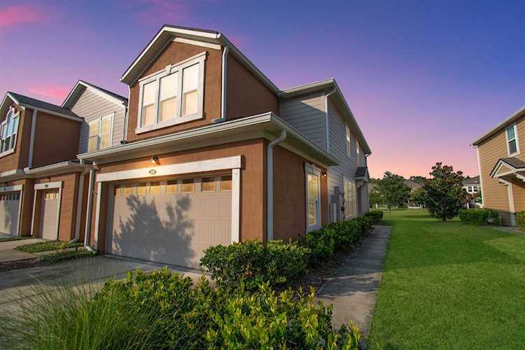 160 Richmond Dr St Johns, FL 32259
