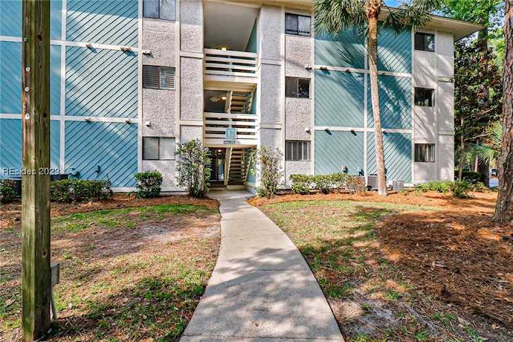45 Folly Field Rd #17E Hilton Head Island, SC 29928 | MLS 435809 Photo 1