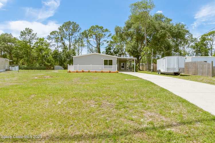 4985 Cambridge Drive Mims, FL 32754