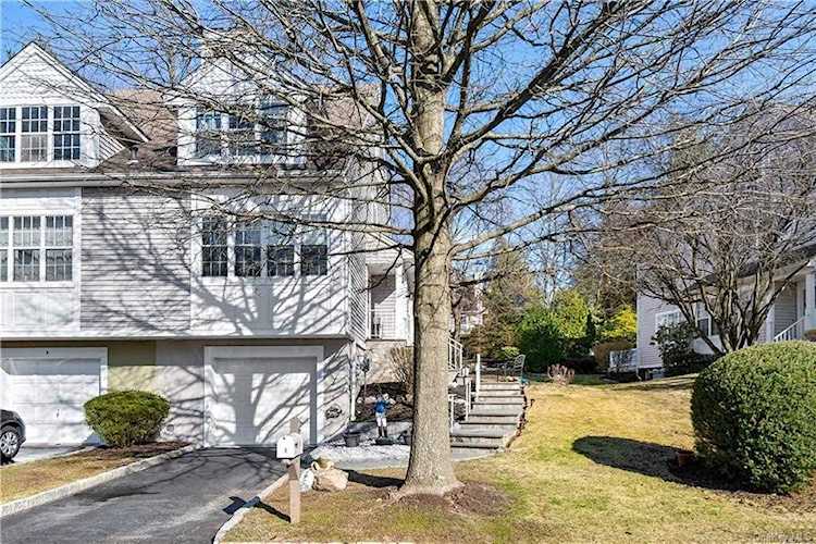 6 Scenic Ln Yonkers, NY 10710 | MLS H6238430 Photo 1