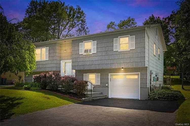 22 Hankin Loop Poughkeepsie, NY 12601 | MLS H6250701 Photo 1