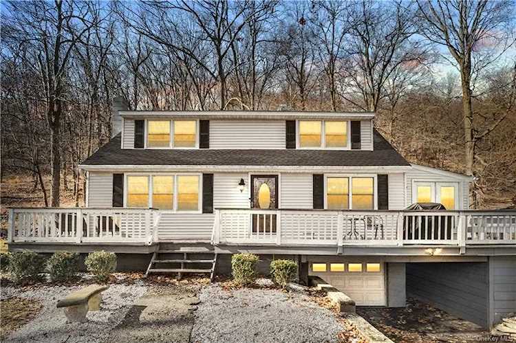 388 Cedar Hill Rd Fishkill, NY 12524 | MLS H6230135 Photo 1