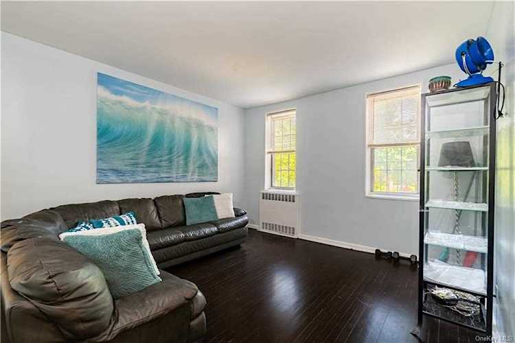 776 Bronx River Rd #B25 Bronxville, NY 10708 - $160,000 Photo 1
