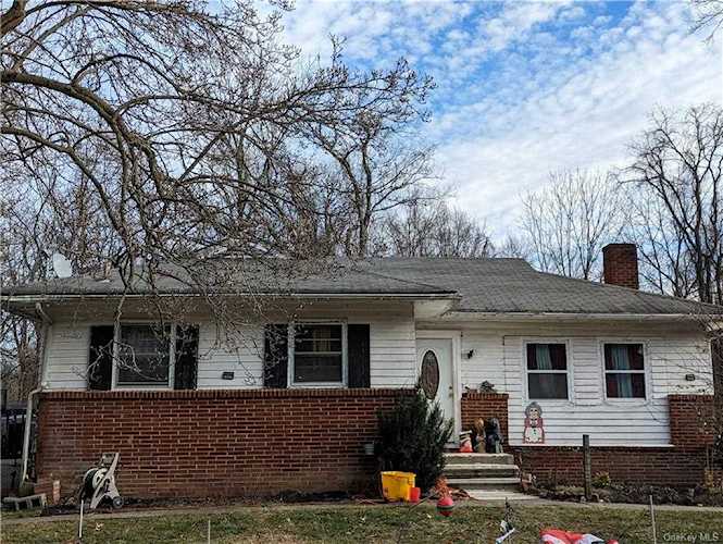 1988 Route 9D Wappingers Falls, NY 12590 | MLS H6225261 Photo 1