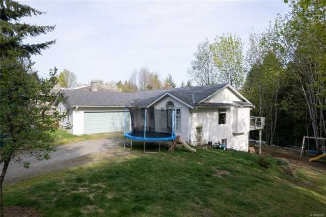 3530 Hillside Ave Nanaimo, BC V9T 3Z1