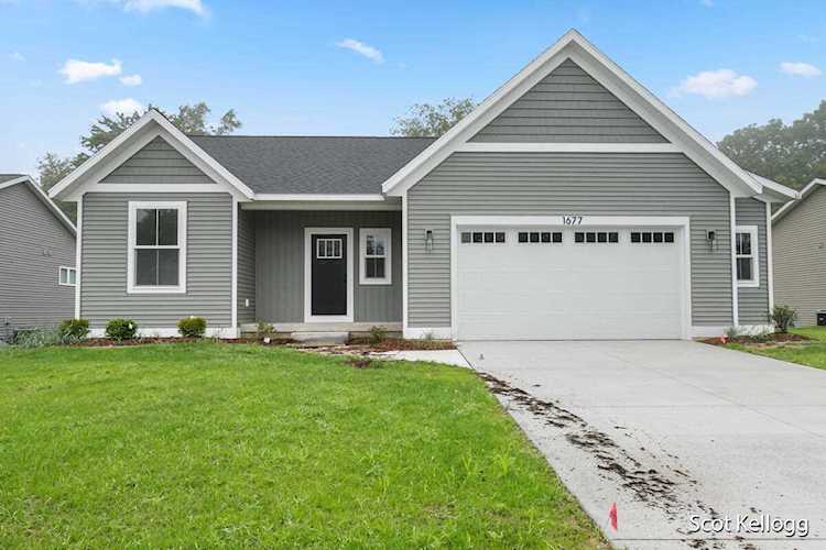 1677 Mulligan Dr SW Wyoming, MI 49519 | MLS 23014304 Photo 1