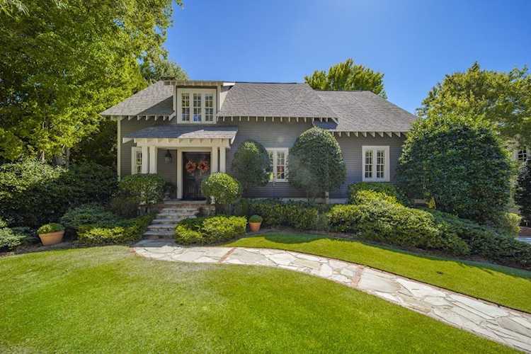 77 Vickery Street Roswell, GA 30075