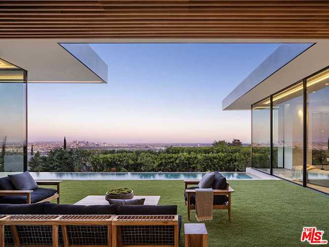 1432 Tanager Way Los Angeles, CA 90069