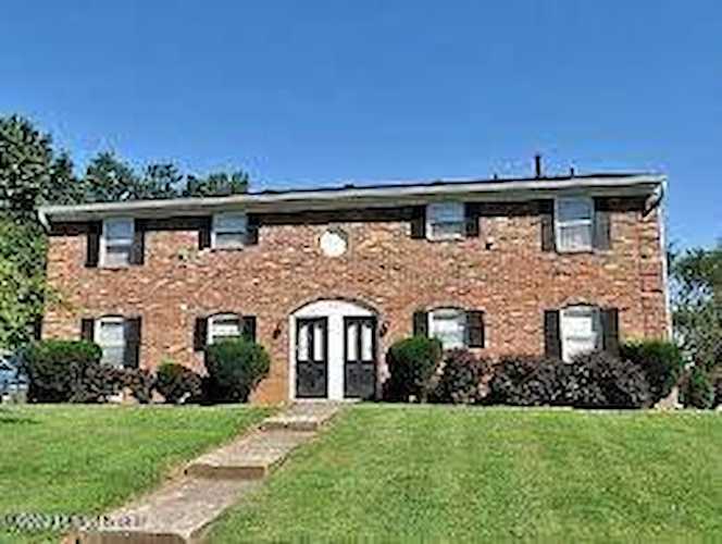 9123 Kenlock, Louisville, KY 40242 - Rolling Hills $350,000 Photo 1