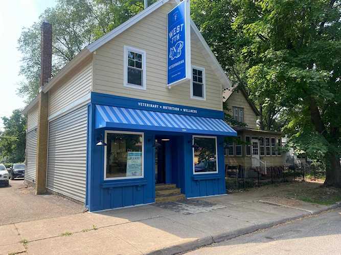 1284 7th Street W Saint Paul, MN 55102