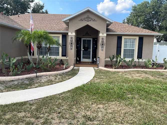 664 Park Valley CIRCLE Minneola, FL 34715