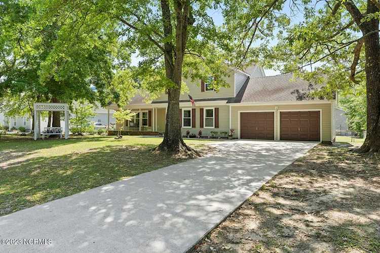 113 Bellowing Doe Rd Hampstead, NC 28443 | MLS 100385229 Photo 1