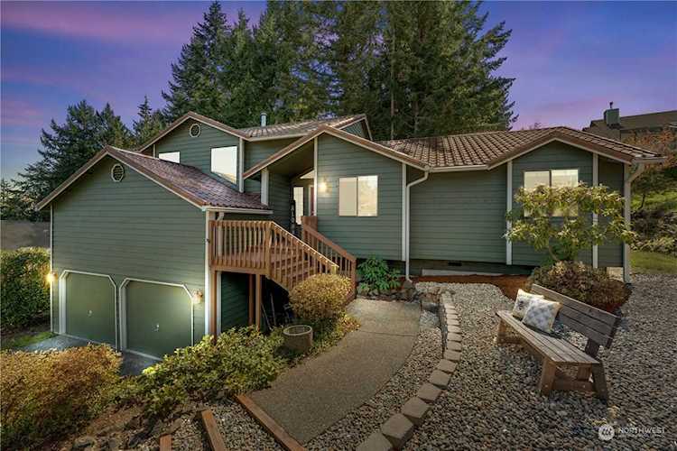 4825 NW Francis Dr Silverdale, WA 98383 | MLS® 2061430 Photo 1