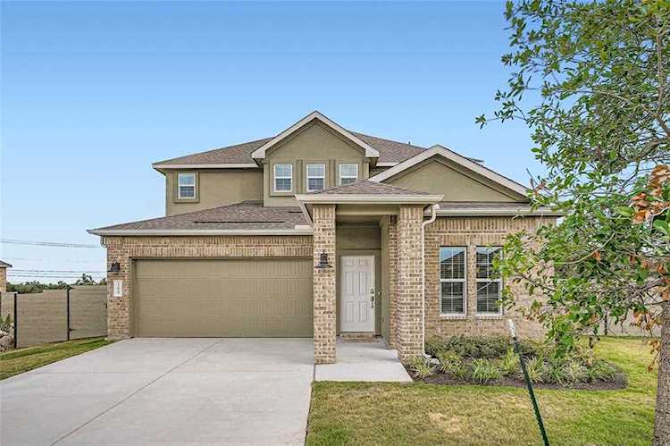 109 Starflower Georgetown, TX 78628