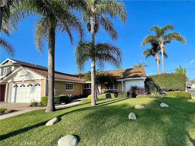 16584 Yucca Circle Fountain Valley, CA 92708 | MLS PW23101032 Photo 1