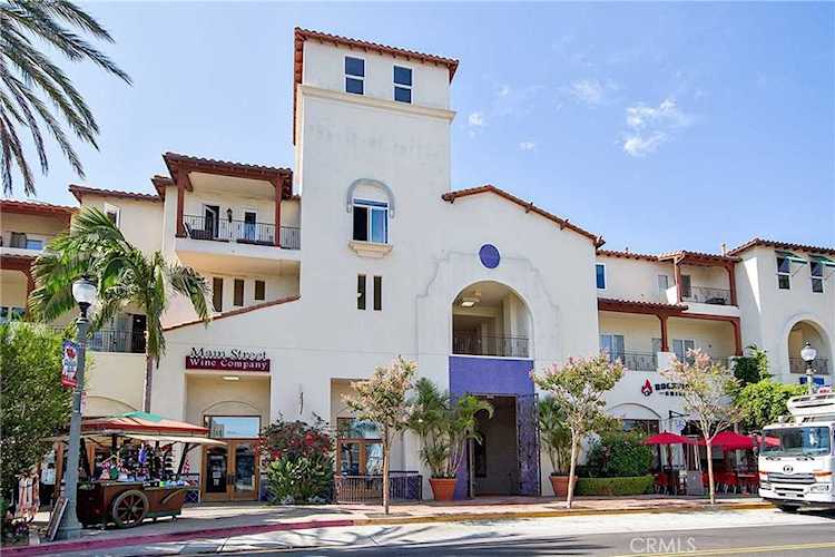 390 5th St Huntington Beach, CA 92648 | MLS OC23072100 Photo 1