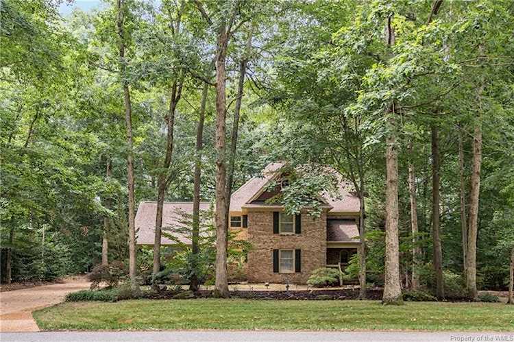 114 Tides Run Yorktown, VA 23692