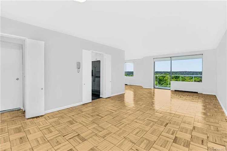 3333 Henry Hudson Parkway #8H Bronx, NY 10463