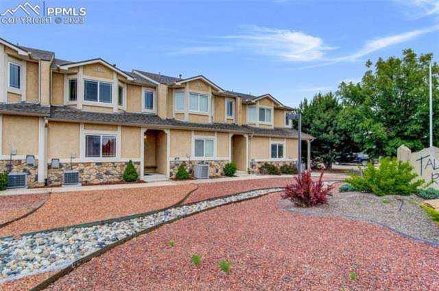 1038 Fountain Mesa Road Fountain, CO 80817