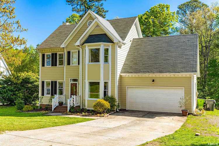 712 Bonhurst Drive Holly Springs, NC 27540 home for sale, MLS#2505106 - My Integra Realty Photo 1