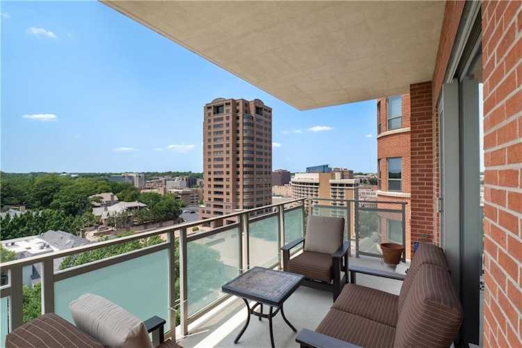 4950 Central #705 St Kansas City, MO 64112
