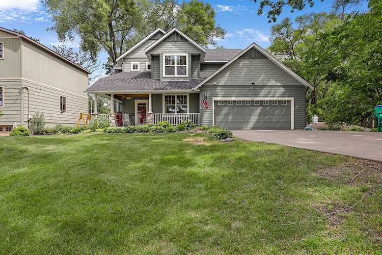4247 Wooddale Avenue S Saint Louis Park, MN 55416