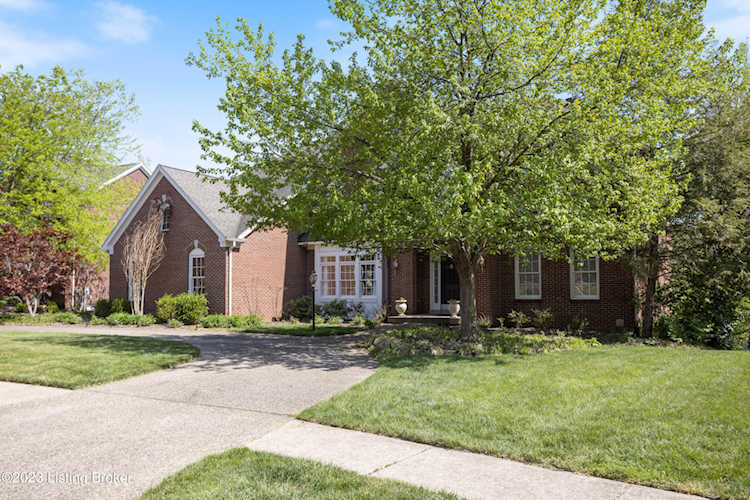 4005 Whiteblossom Estates Ct Louisville KY 40241 MLS1640393