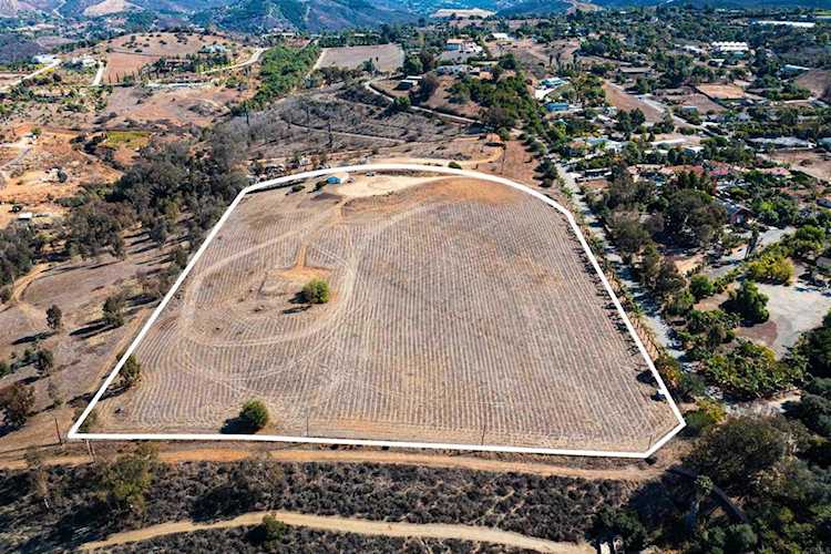 30207 Lagunita Vista, CA 92084