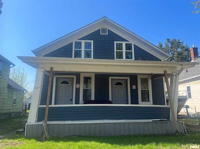327 N 3rd Ave Clinton, IA 52732 | MLS QC4242382 Photo 1