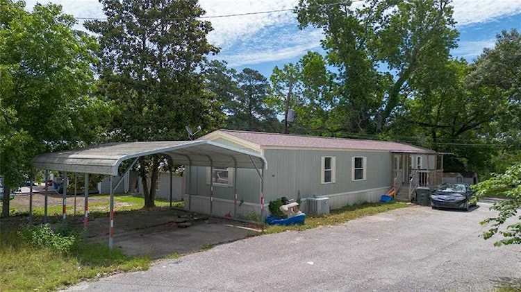 1261 Fish Hatchery Rd Huntsville, TX 77320