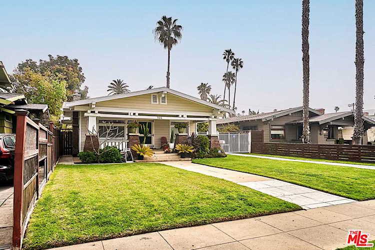 144 S Hobart Blvd Los Angeles, CA 90004