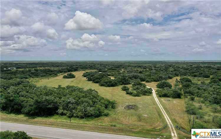 868 Highway 183 Refugio, TX 78377