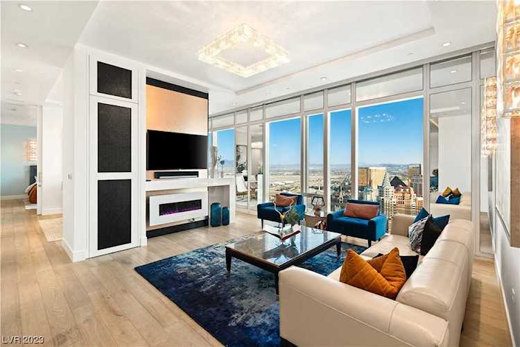 3750 Las Vegas Blvd #4502 Las Vegas, NV 89158