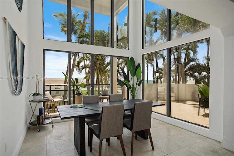 6345 Collins Ave #TH4 Miami Beach, FL 33141
