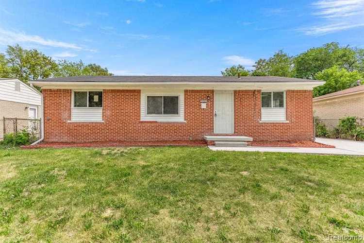 29965 Carlysle St Inkster, MI 48141 home for sale, MLS#20230040641 | Dwellings Michigan Real Estate Photo 1