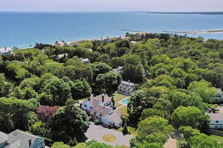 878 Sea View Avenue Osterville, MA 02655