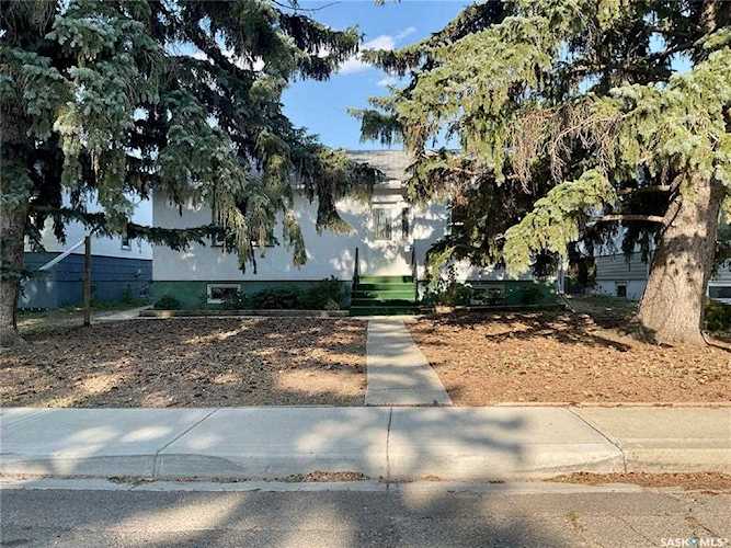 3149 Garnet St Regina, SK S4S 1X6