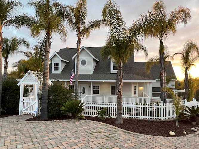 15305 Rosette Run Valley Center, CA 92082