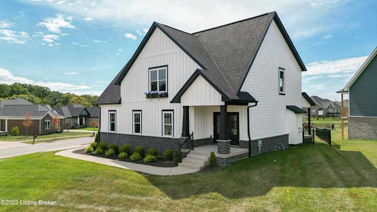 12210 Vanherr Dr Louisville, KY 40299